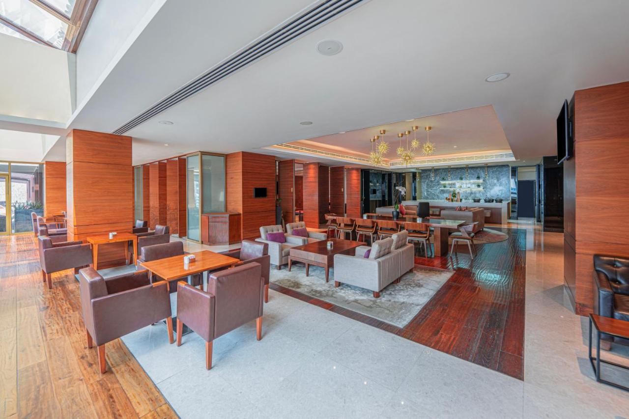 Twin Room Club Access