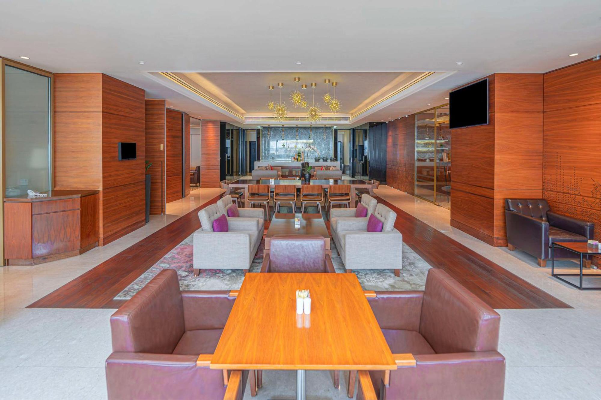 Twin Room Club Access